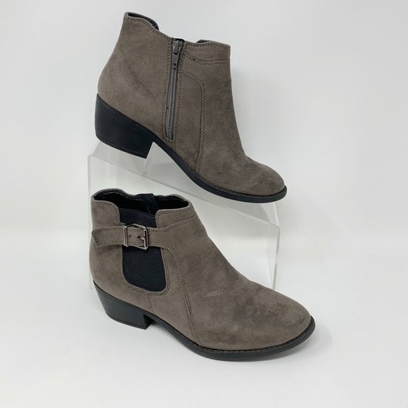 Soda Gray Faux Suede Side zip Bootie Size 7.5 - Picture 2 of 8